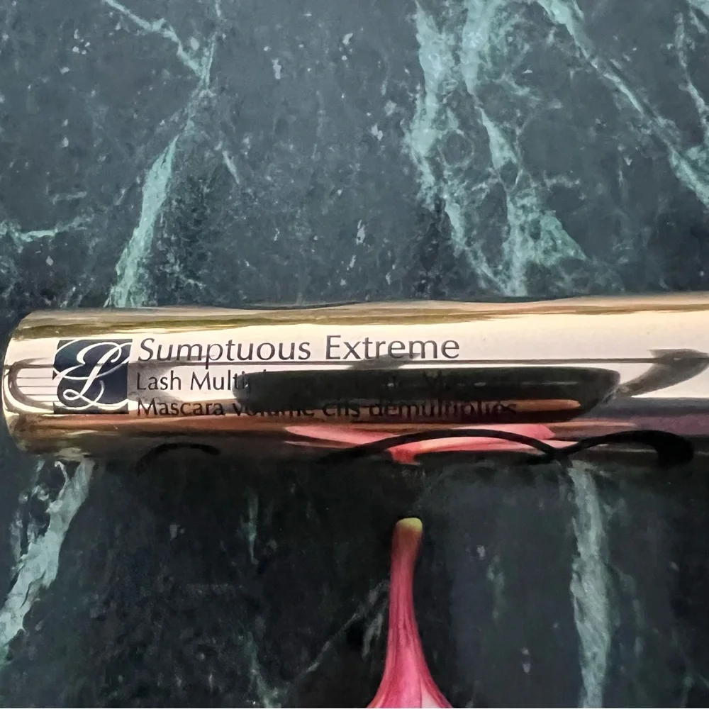 Estee Lauder Sumptuous Extreme Lash Multiplying Volume Mascara, Extreme Black
